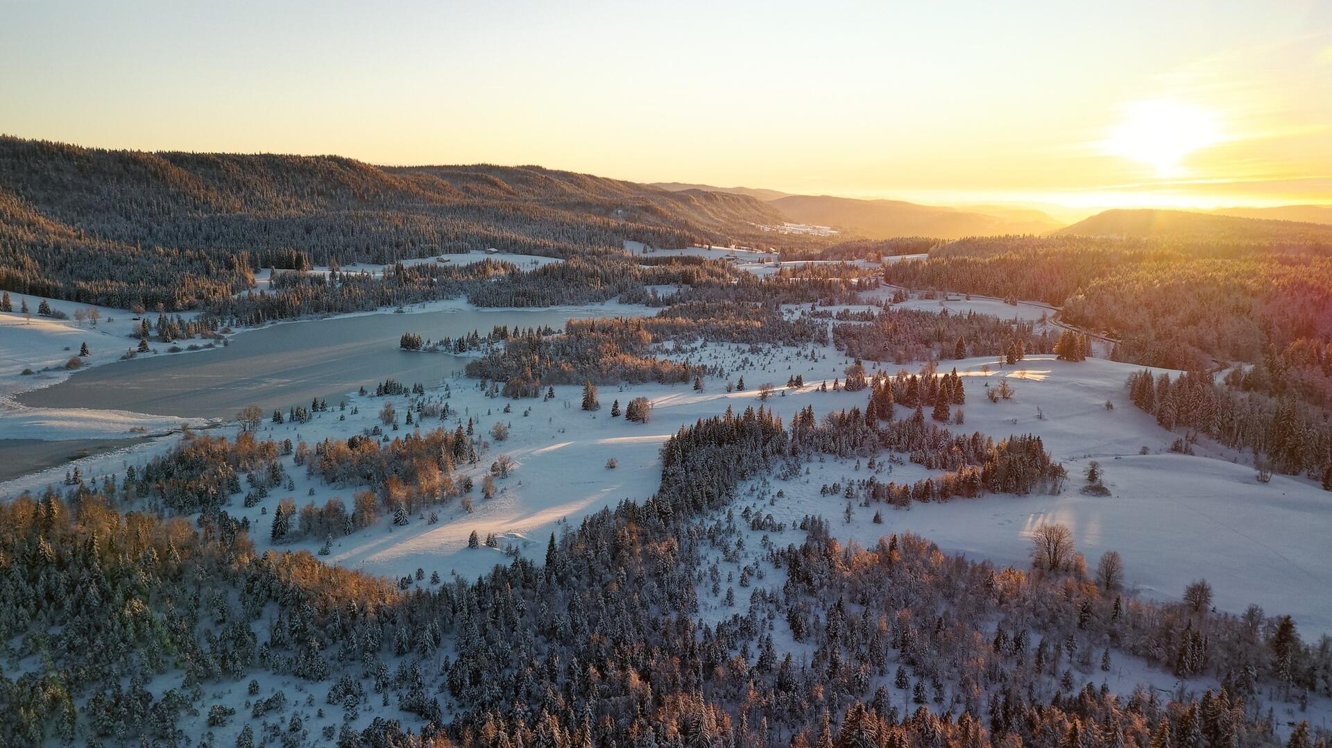 Coucher de soleil à Bellefontaine   Ⓒ  Vincent Raton