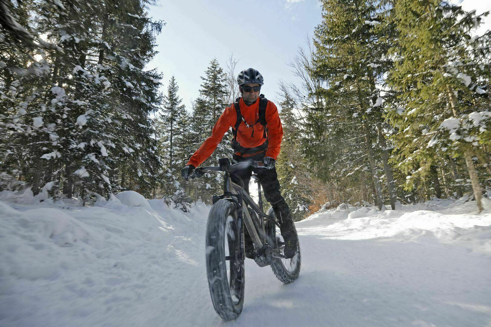 fatbike-montagnes-jura  Ⓒ  Nordic France